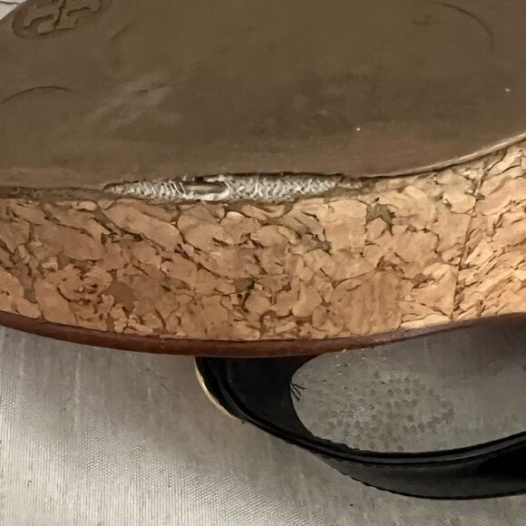 Tory Burch Thora Wedge Women’s Slip On Thong Sandals Shoes Black Sz 6 - Picture 6 of 7